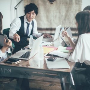 「先方」の意味とビジネスでの使い方!敬語?「先方様」は正しい?気になることまとめ! | Business Life Magazine